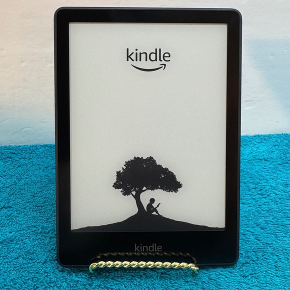 Amazon Other - Amazon Kindle Paperwhite 11th Generation 16GB Black Wi-Fi E-Reader M2L3EK